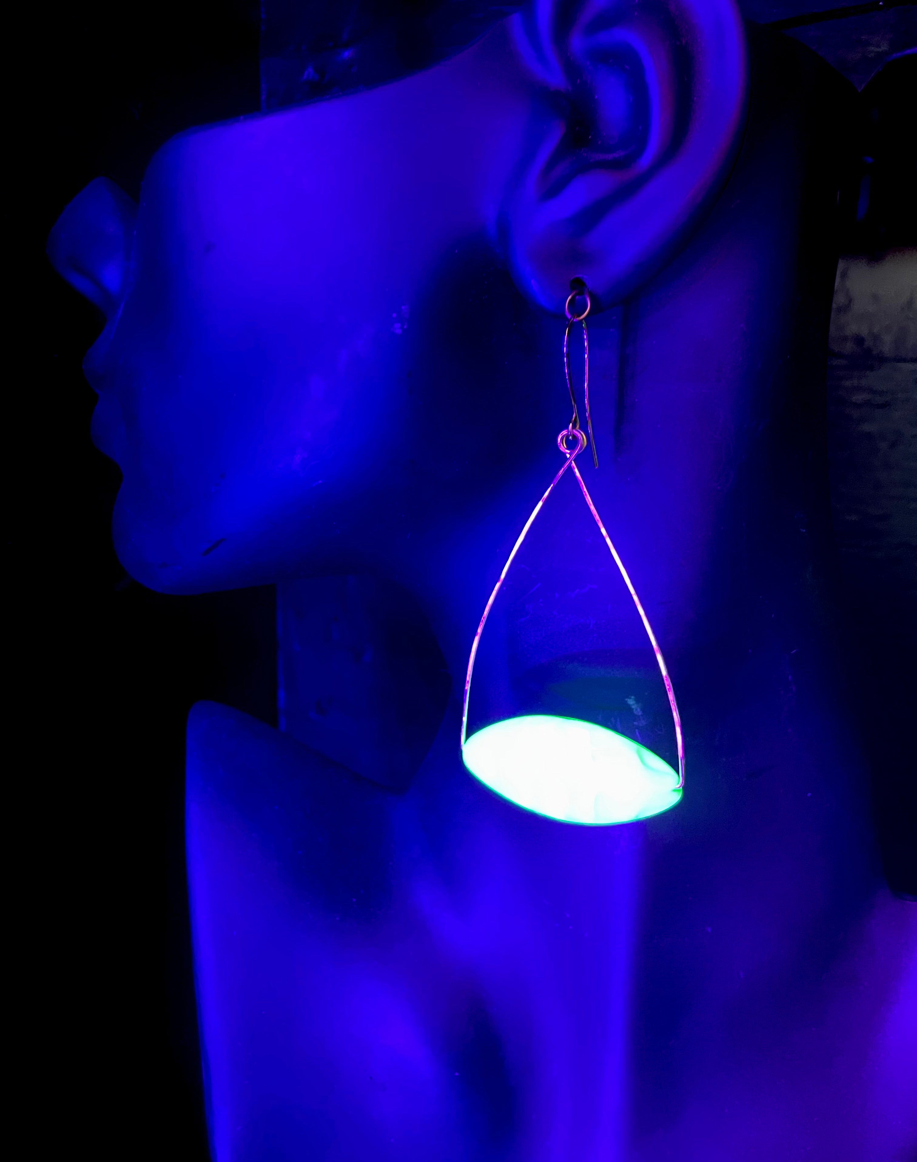 Foxy Black Light Earrings