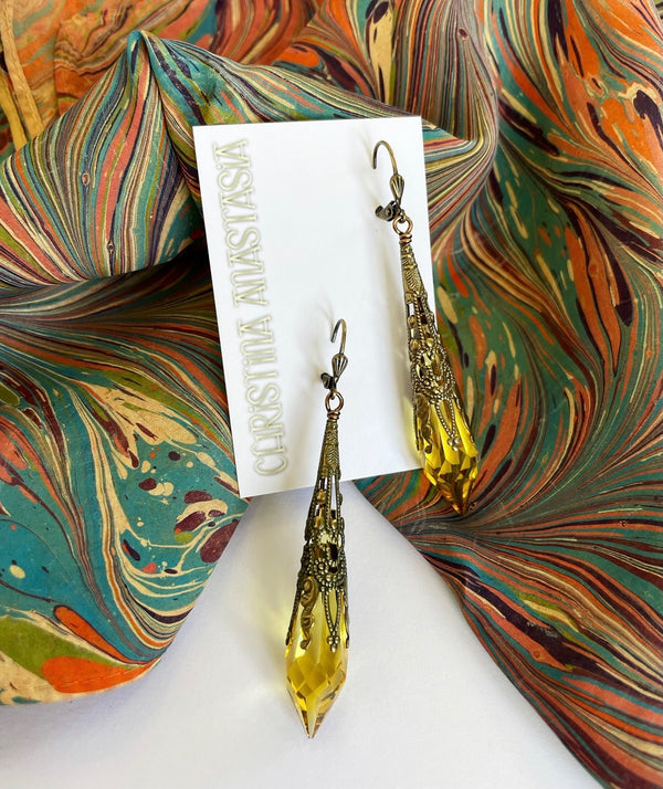 Joyfully curated gift boxes featuring my works and the works of fellow Artisans that adore.